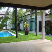 House in the suburbs in Thailand, Phatthaya, 250 sq.m.