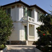 Villa at the seaside in Italy, San Remo, 320 sq.m.