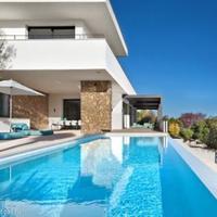 Villa in Spain, Balearic Islands, Palma, 584 sq.m.