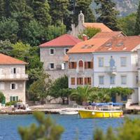 House at the first line of the sea / lake in Montenegro, Herceg Novi, Herceg-Novi, 232 sq.m.