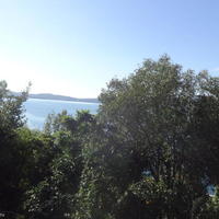 Земельный участок на первой линии моря/озера в Черногории, Тиват