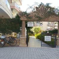 Flat at the second line of the sea / lake, in the city center in Turkey, 130 sq.m.