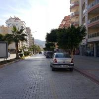 Flat at the second line of the sea / lake, in the city center in Turkey, 130 sq.m.