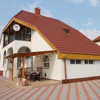 House at the second line of the sea / lake in Hungary, Heves, 230 sq.m.
