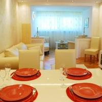 Квартира в центре города в Черногории, Будва, 82 кв.м.