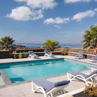 Вилла в Испании, Каталония, Багур