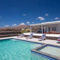 Вилла в Испании, Каталония, Багур