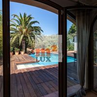 Villa in the suburbs in Spain, Catalunya, Girona, 400 sq.m.