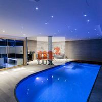 Вилла в пригороде в Испании, Каталония, Жирона, 550 кв.м.