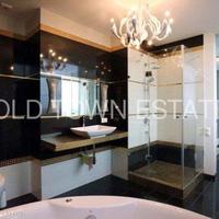 Flat in the city center in Latvia, Riga, 146 sq.m.