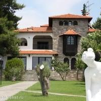 Villa at the first line of the sea / lake in Greece, Central Macedonia