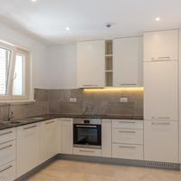 Flat in Montenegro, Tivat, Radovici, 110 sq.m.