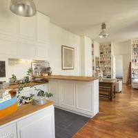 Apartment in the city center in France, Ile-de-France, Paris, 60 sq.m.