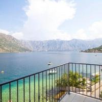 Квартира на первой линии моря/озера в Черногории, Котор, Пераст, 87 кв.м.