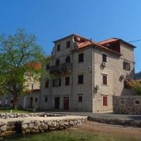 Квартира на первой линии моря/озера в Черногории, Котор, 31 кв.м.