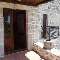 House in the suburbs in Montenegro, 120 sq.m.