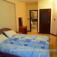 Flat at the first line of the sea / lake in Montenegro, 92 sq.m.