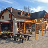 Other commercial property in Slovenia, Maribor, Ljubljana, 401 sq.m.