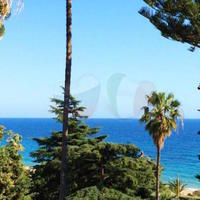 Villa at the second line of the sea / lake, in the city center in Italy, San Donnino, 290 sq.m.