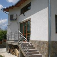 Villa in Bulgaria, Padina, 200 sq.m.