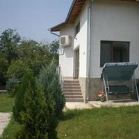 Villa in Bulgaria, Padina, 200 sq.m.