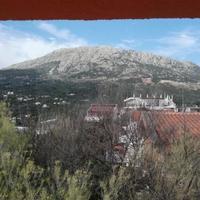 House in the suburbs in Montenegro, Kotor, 350 sq.m.