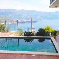 House in the suburbs in Montenegro, Budva, 190 sq.m.