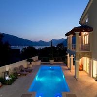 Villa at the second line of the sea / lake, in the suburbs in Montenegro, Kotor, 388 sq.m.