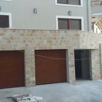 Квартира на второй линии моря/озера, в центре города в Черногории, Будва, Пржно, 76 кв.м.