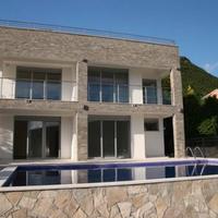 Villa at the second line of the sea / lake, in the suburbs in Montenegro, Tivat, Radovici, 267 sq.m.
