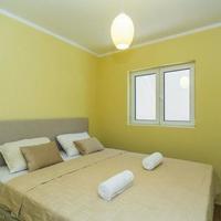 Квартира в центре города в Черногории, Будва, Пржно, 66 кв.м.