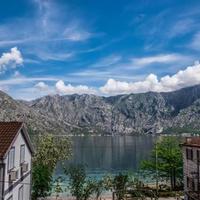 House at the first line of the sea / lake in Montenegro, Kotor, Perast, 327 sq.m.