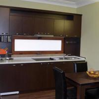 Отель (гостиница) на второй линии моря/озера, в центре города, в пригороде в Черногории, Котор, 700 кв.м.