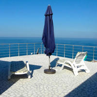 Вилла на второй линии моря/озера, в пригороде в Черногории, Котор, 375 кв.м.