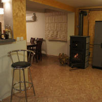 Вилла на второй линии моря/озера, в пригороде в Черногории, Котор, 375 кв.м.