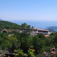 House in the suburbs in Montenegro, Budva, 170 sq.m.