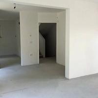 Таунхаус в центре города в Словении, Любляна, 203 кв.м.