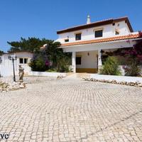 Villa in the city center, at the first line of the sea / lake in Portugal, Algarve, Albufeira, 324 sq.m.