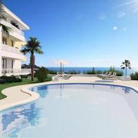 Apartment at the first line of the sea / lake in Portugal, Albufeira, 175 sq.m.