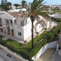 Вилла в центре города в Португалии, Албуфейра, 671 кв.м.