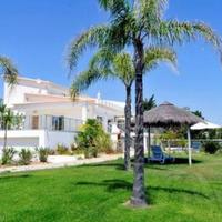 Вилла в пригороде в Португалии, Албуфейра, 300 кв.м.