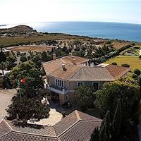 Вилла на первой линии моря/озера в Португалии, Албуфейра, 622 кв.м.
