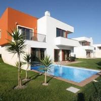 Вилла на второй линии моря/озера в Португалии, Албуфейра, 181 кв.м.