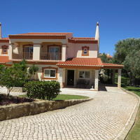 Вилла в пригороде в Португалии, Кашкайш, 156 кв.м.