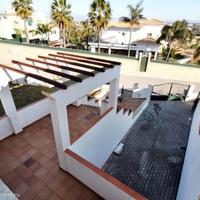 Вилла в центре города в Португалии, Албуфейра, 225 кв.м.