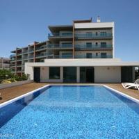 Flat at the second line of the sea / lake, in the city center in Portugal, Albufeira, 128 sq.m.