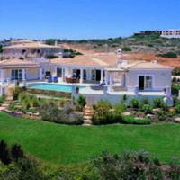 Вилла на второй линии моря/озера в Португалии, Кашкайш, 367 кв.м.