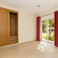 Вилла в пригороде в Португалии, Алгарви, Албуфейра, 232 кв.м.