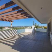 Вилла в пригороде в Португалии, Кашкайш, 158 кв.м.