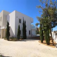 Вилла в пригороде в Португалии, Кашкайш, 158 кв.м.